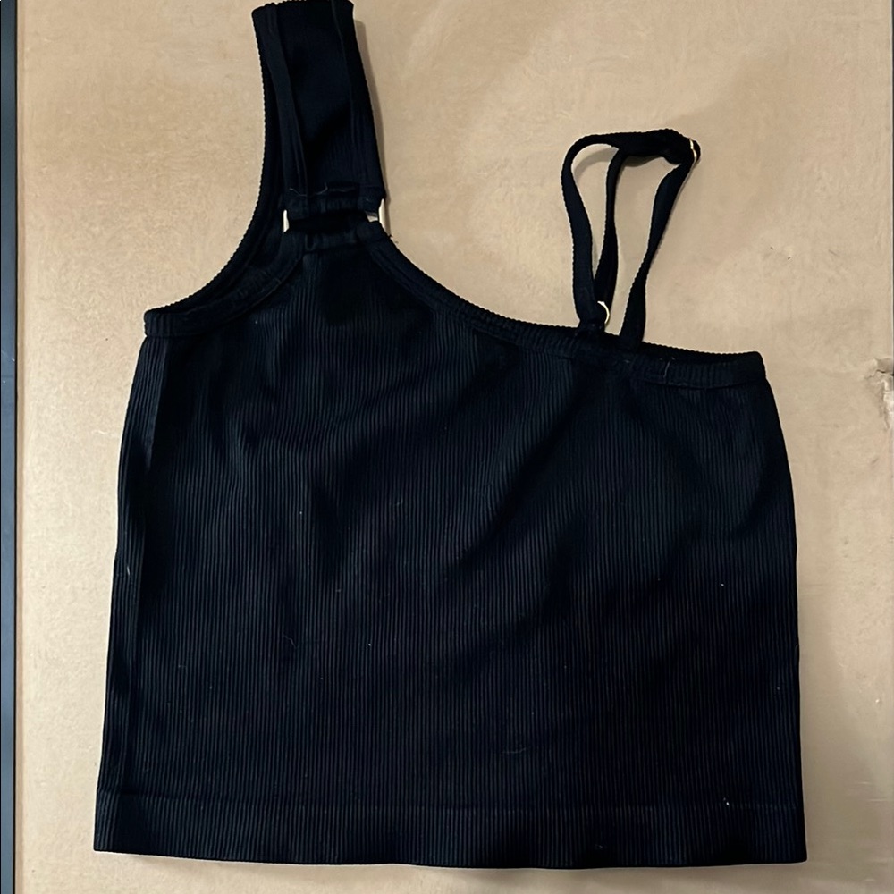 Black Asymmetrical Sleeveless Fitted Tank Top